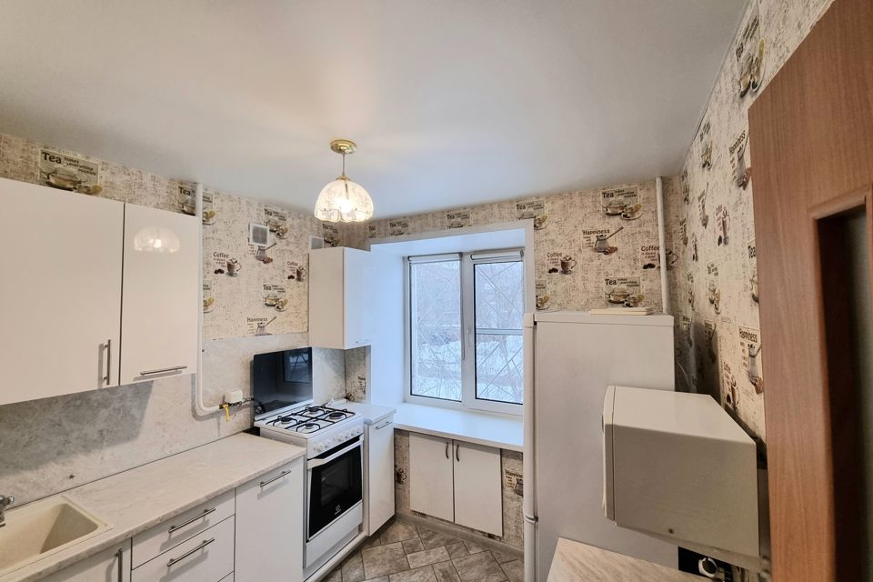Продаётся 3-комнатная квартира, 42 м²