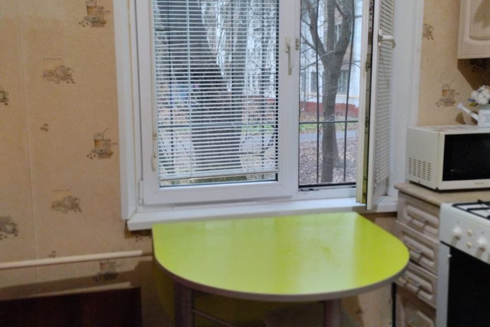 Продаётся 3-комнатная квартира, 51.2 м²