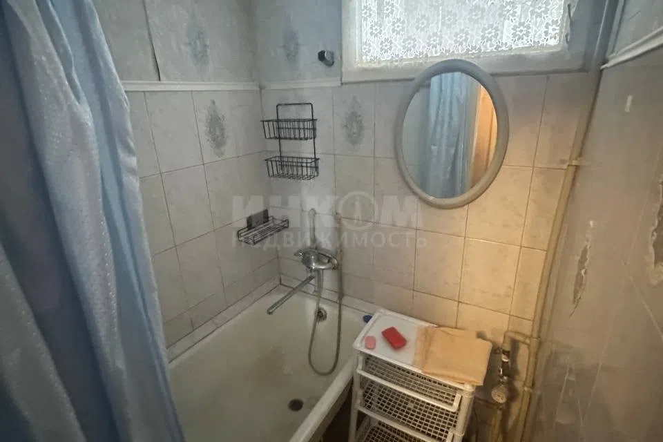 Продаётся 3-комнатная квартира, 54.3 м²
