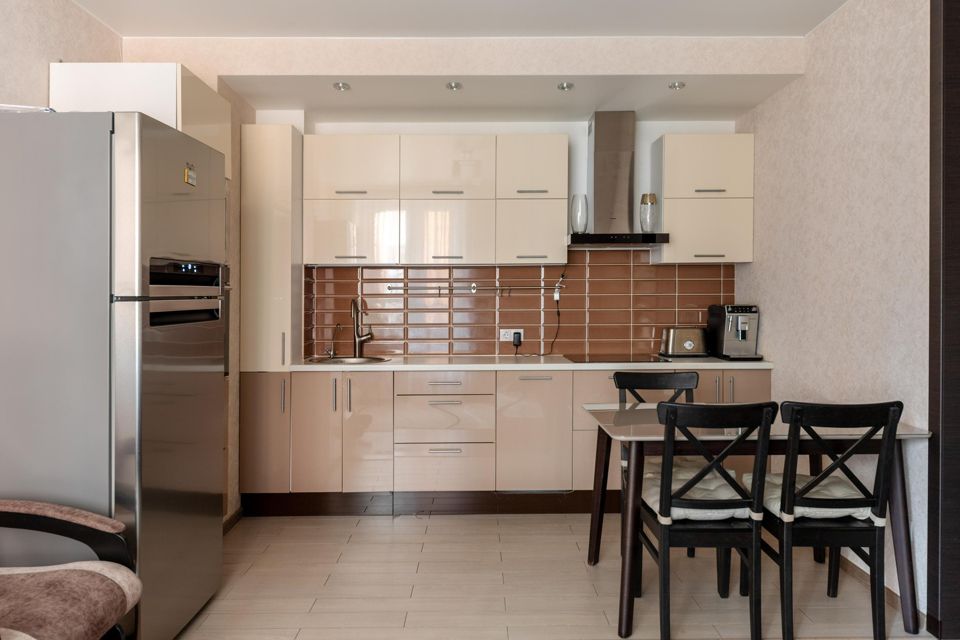 Продаётся 1-комнатная квартира, 53.8 м²