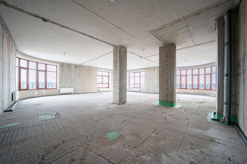 Продаётся 3-комнатная квартира, 158.5 м²