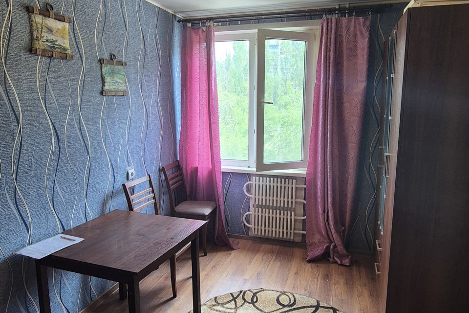 Продаётся 3-комнатная квартира, 54.7 м²