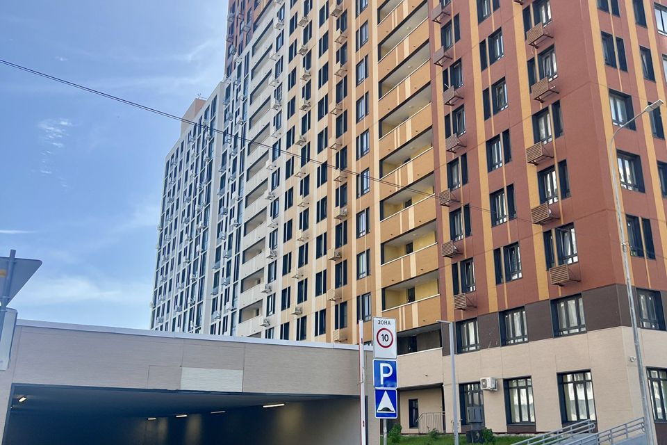 Продаётся 1-комнатная квартира, 42.2 м²