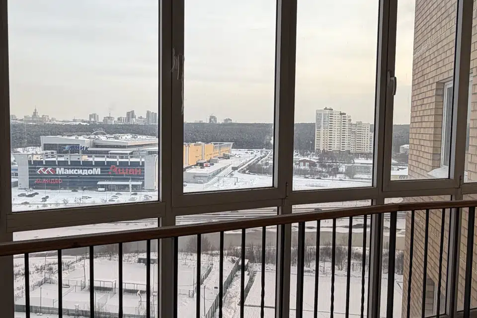 Продаётся 5-комнатная квартира, 200.6 м²