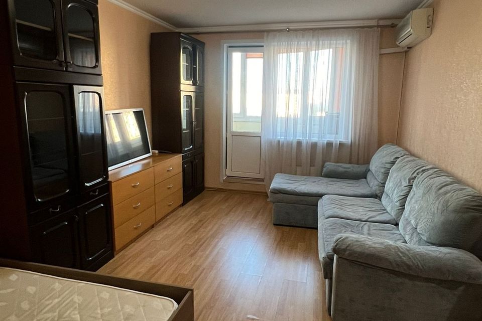 Продаётся 1-комнатная квартира, 38.3 м²