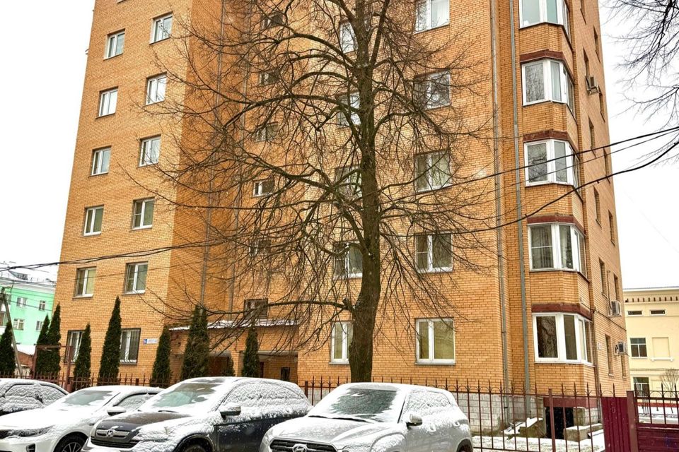 Продаётся 2-комнатная квартира, 82.5 м²