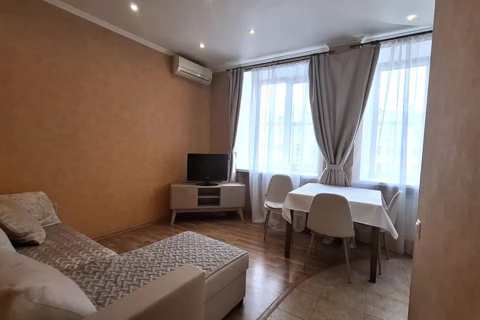 Продаётся 3-комнатная квартира, 61.8 м²