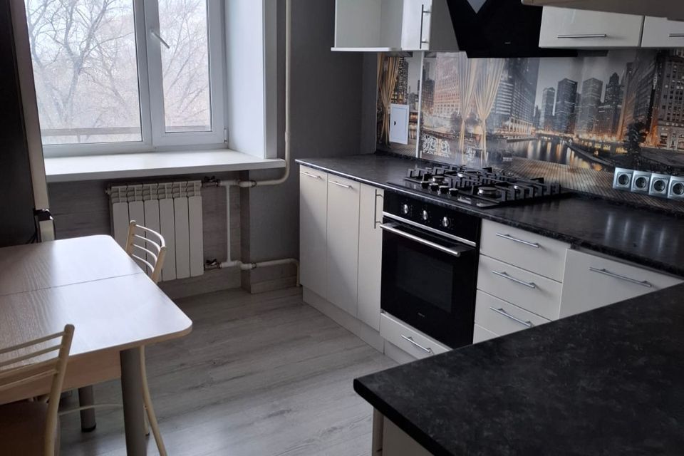 Продаётся 3-комнатная квартира, 67.5 м²