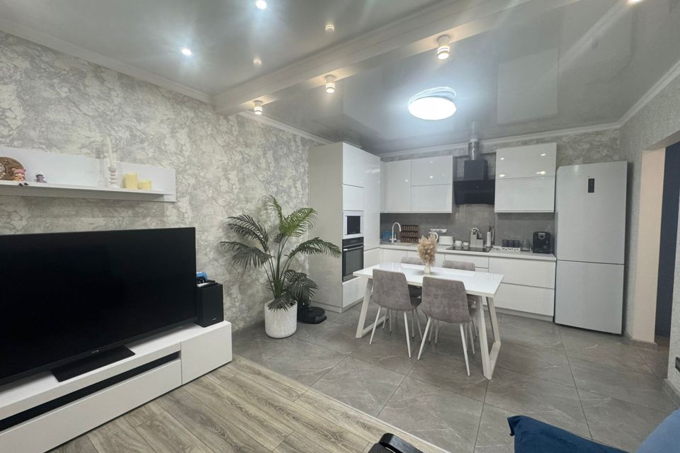 Продаётся 2-комнатная квартира, 73.3 м²