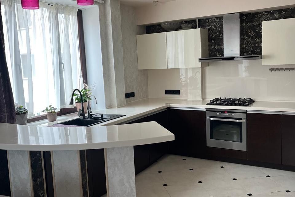 Продаётся 3-комнатная квартира, 92.4 м²