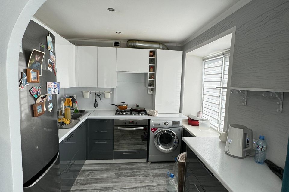 Продаётся 2-комнатная квартира, 41.8 м²