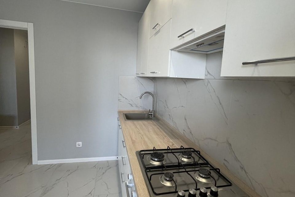 Продаётся 1-комнатная квартира, 42 м²