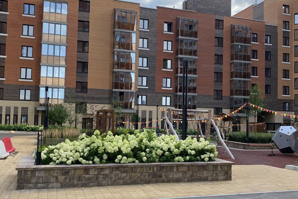 Продаётся 2-комнатная квартира, 62 м²