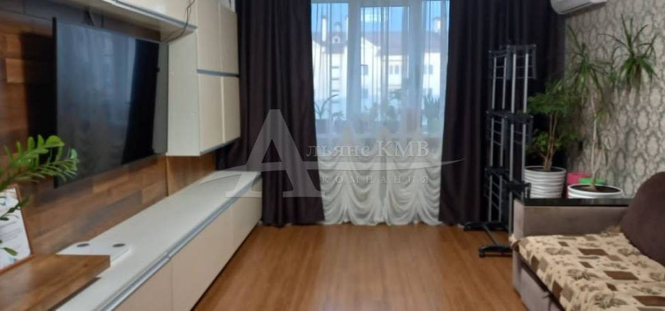 Продаётся 1-комнатная квартира, 48.3 м²