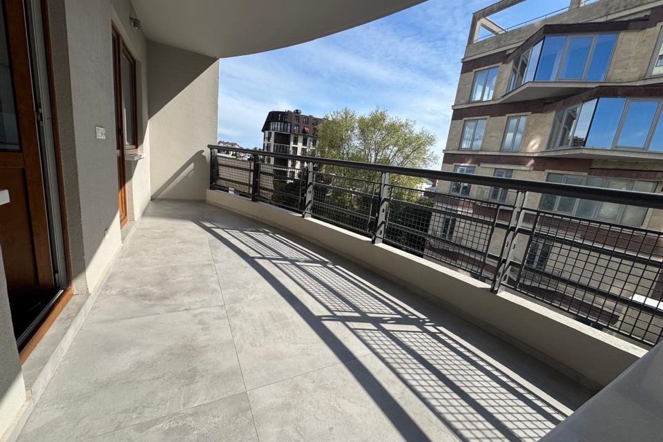 Продаётся 2-комнатная квартира, 64 м²