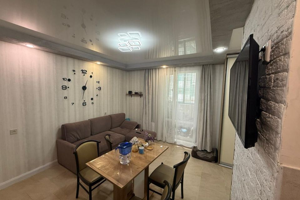 Продаётся 2-комнатная квартира, 60.3 м²