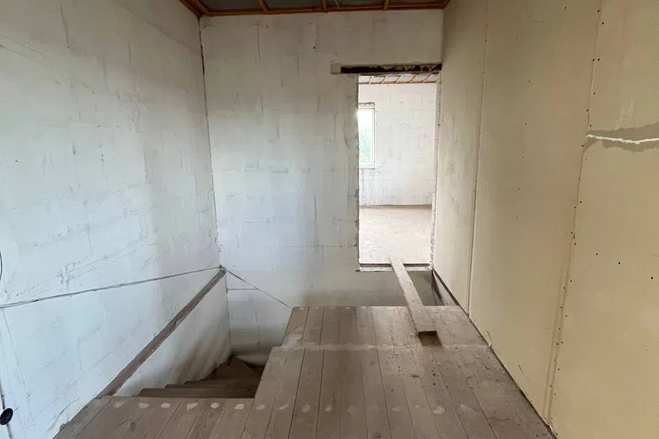 Продаётся 3-этажный дом, 220 м²