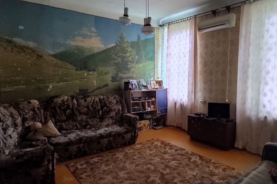 Продаётся 4-комнатная квартира, 75.1 м²