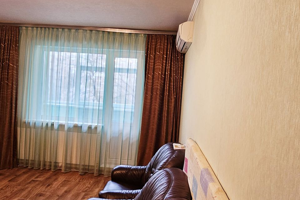 Продаётся 2-комнатная квартира, 57 м²
