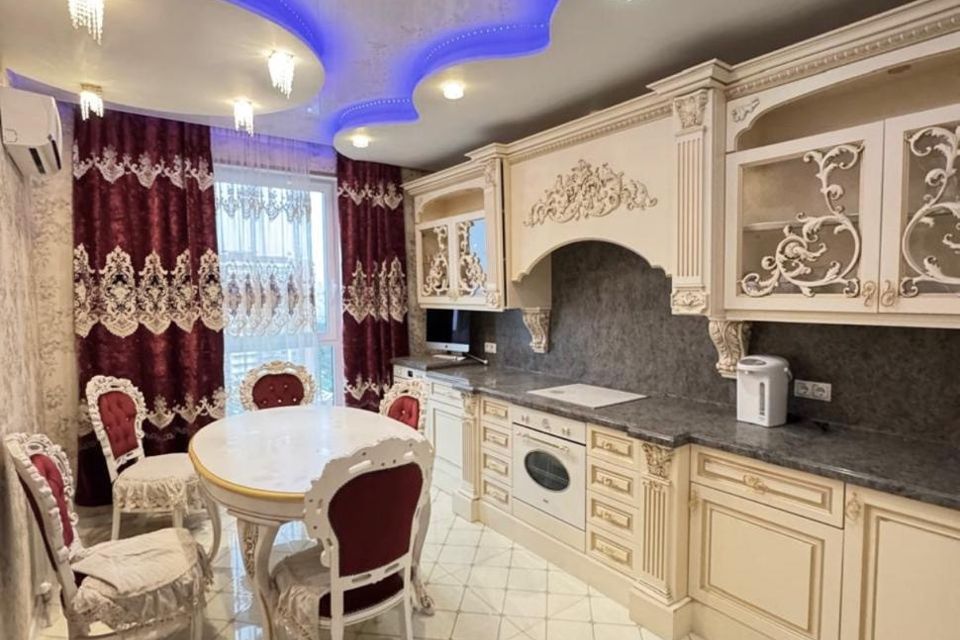 Продаётся 4-комнатная квартира, 95.7 м²