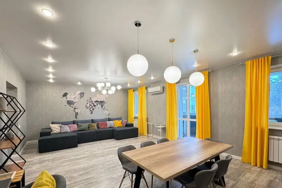 Продаётся 3-комнатная квартира, 117.6 м²