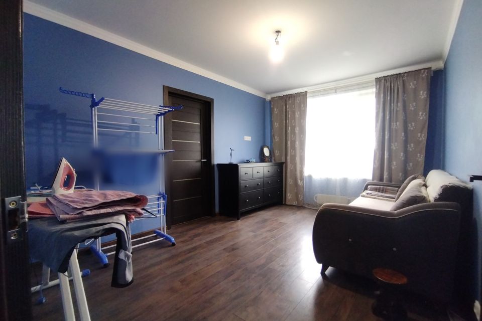 Продаётся 3-комнатная квартира, 48.8 м²