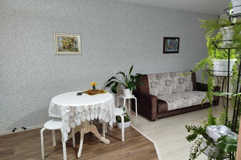 Продаётся 3-комнатная квартира, 61.7 м²