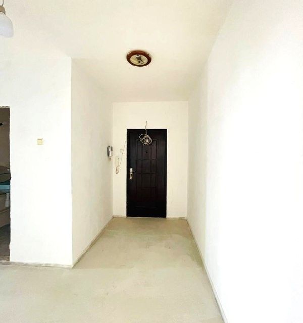 Продаётся 2-комнатная квартира, 55.7 м²