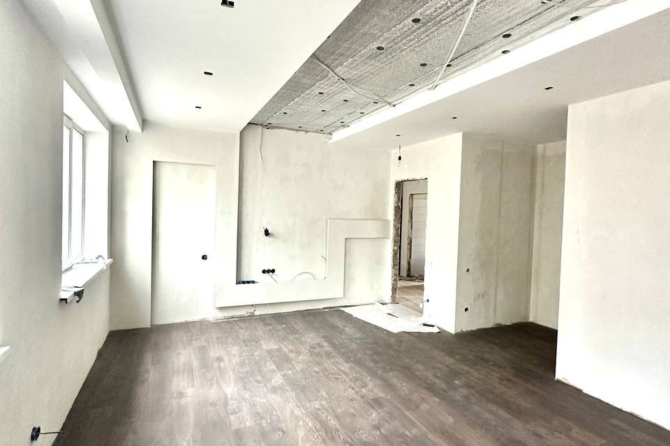 Продаётся 2-комнатная квартира, 118.9 м²
