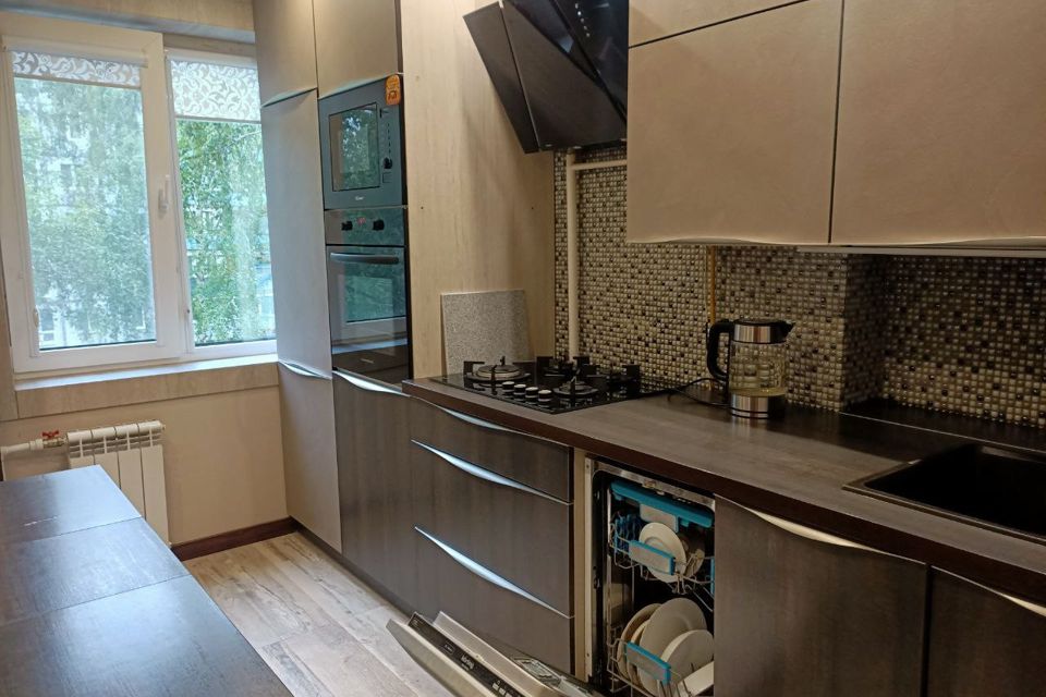 Продаётся 3-комнатная квартира, 59.3 м²