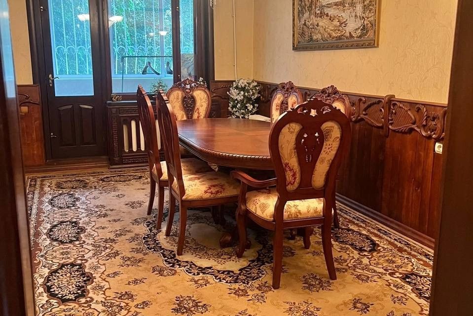 Продаётся 4-комнатная квартира, 114 м²
