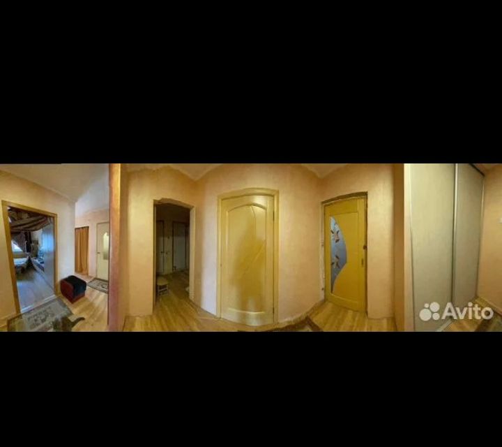 Продаётся 4-комнатная квартира, 81 м²