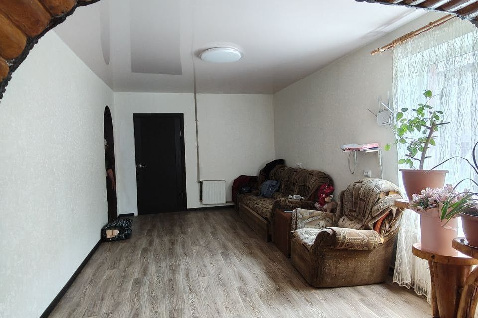 Продаётся 2-этажный дом, 240 м²