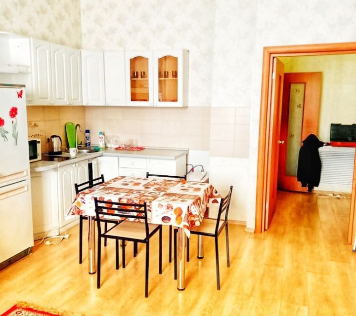 Сдаётся 2-комнатная квартира, 54 м²