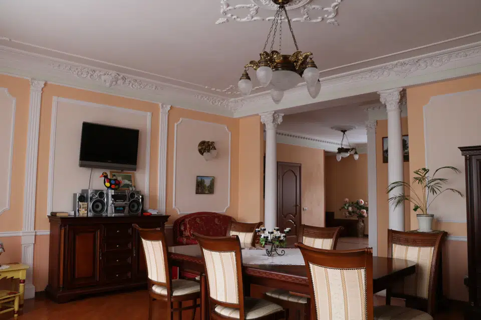 Продаётся 4-комнатная квартира, 160 м²