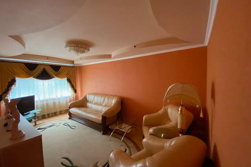 Продаётся 3-комнатная квартира, 62.3 м²