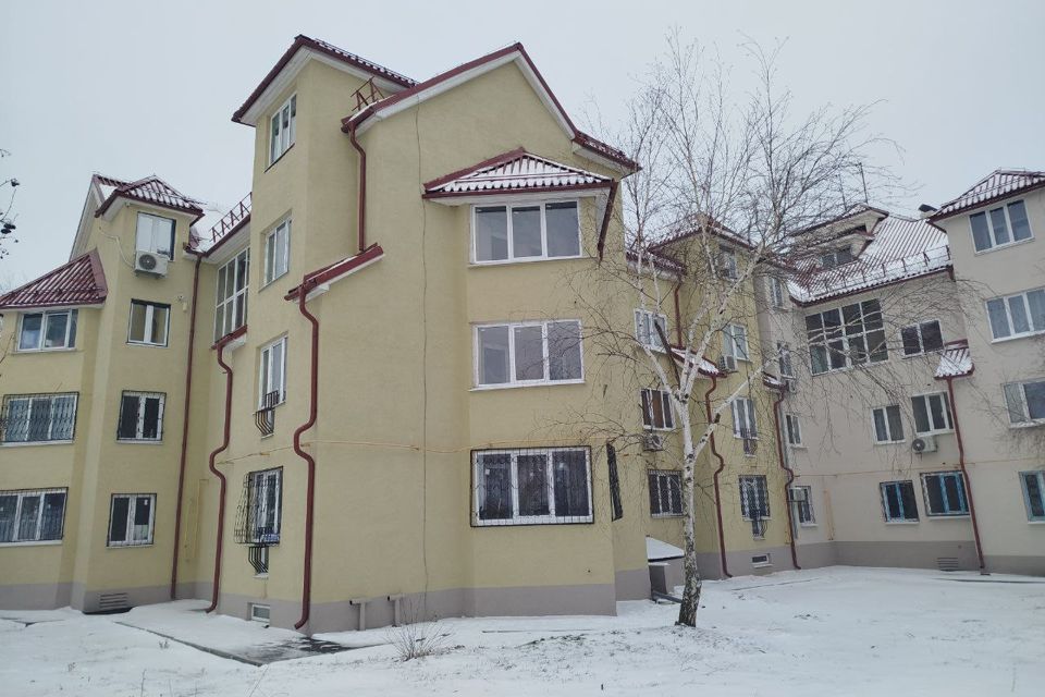 Продаётся 2-комнатная квартира, 55.8 м²