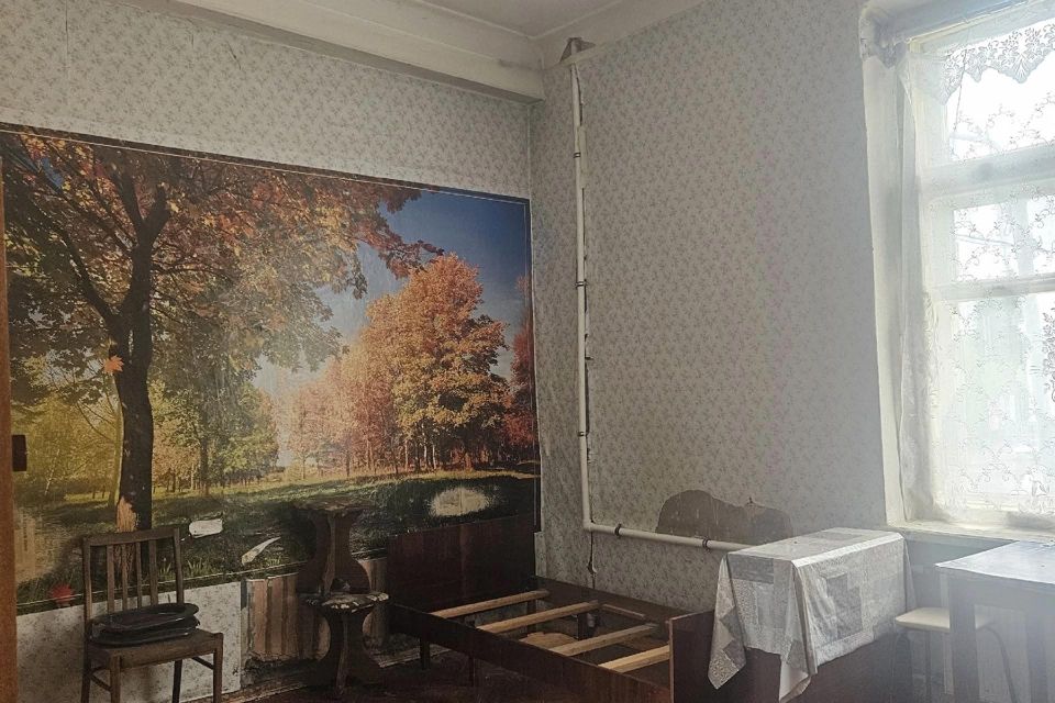 Продаётся 2 комнаты в 3-комн. квартире, 42.5 м²