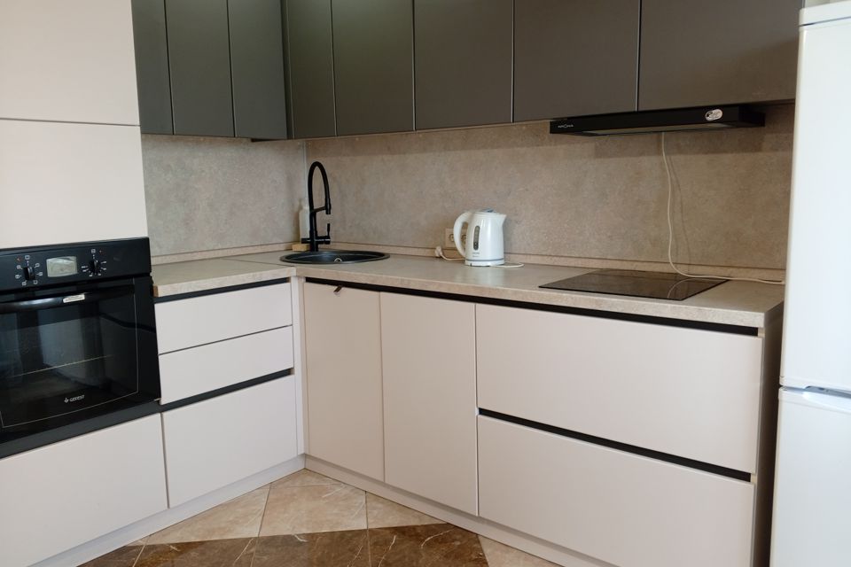 Продаётся 1-комнатная квартира, 41.5 м²