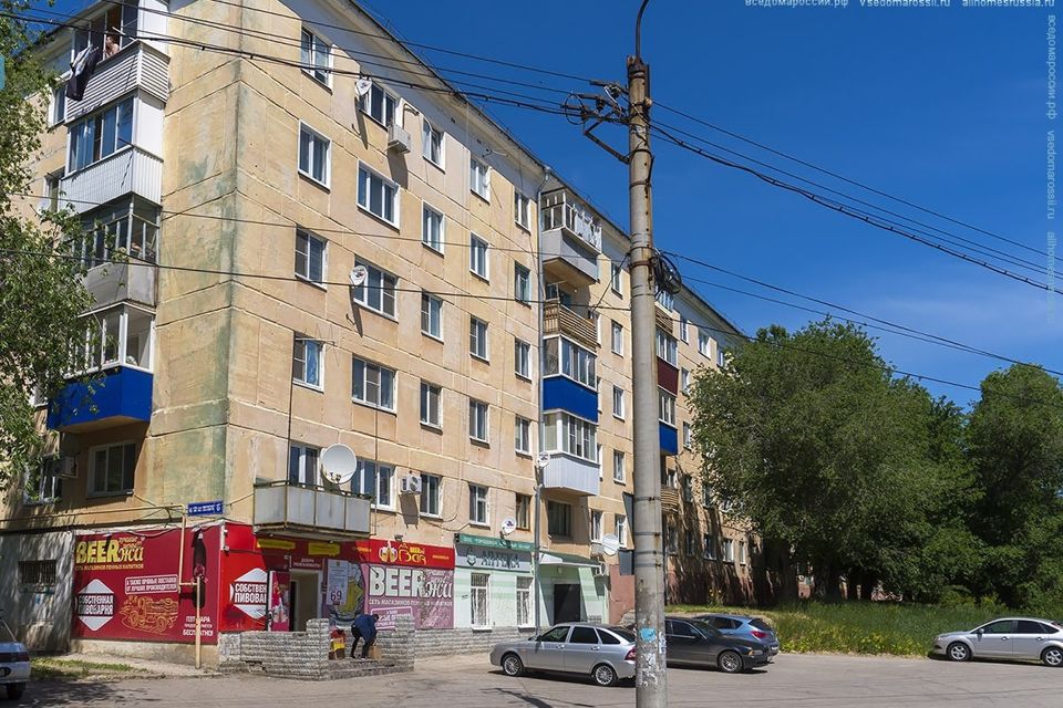 Продаётся 3-комнатная квартира, 52.3 м²
