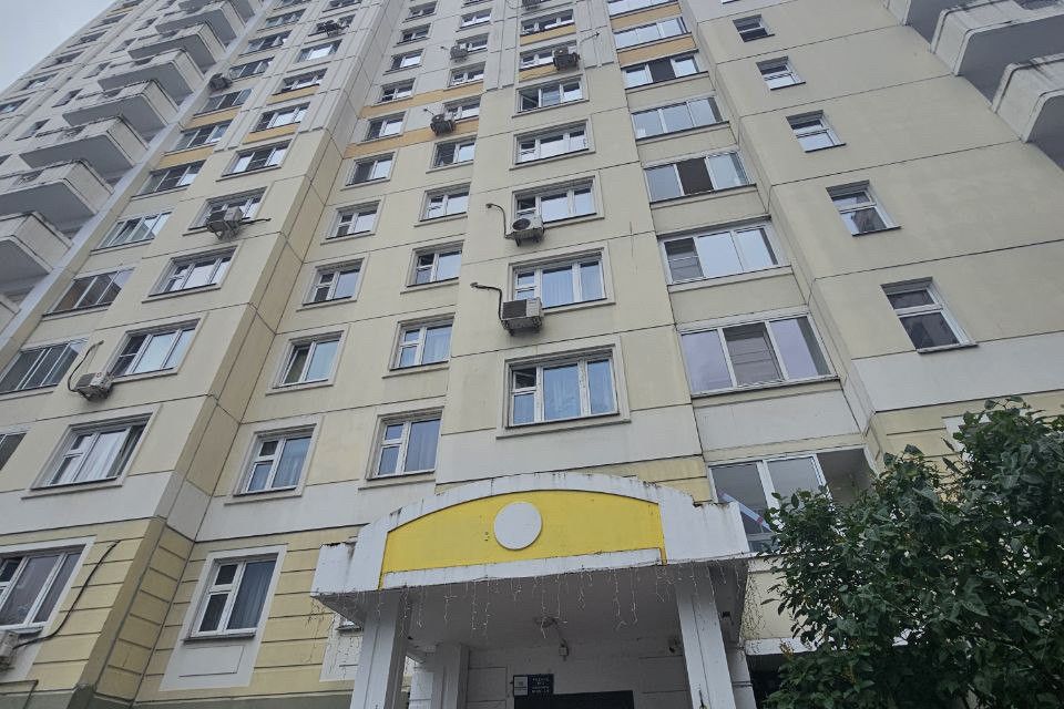 Продаётся 4-комнатная квартира, 106.3 м²