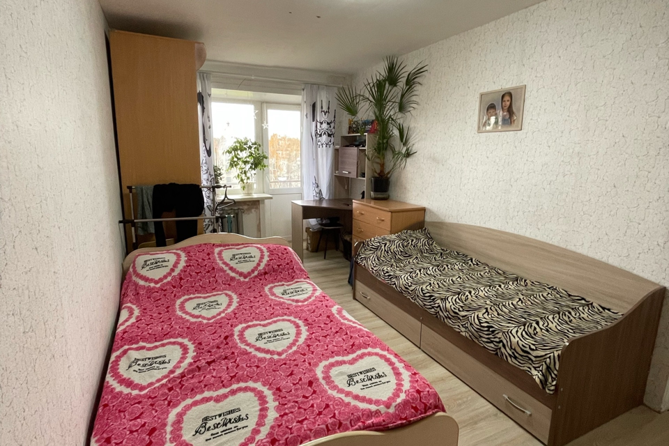 Продаётся 3-комнатная квартира, 60.8 м²