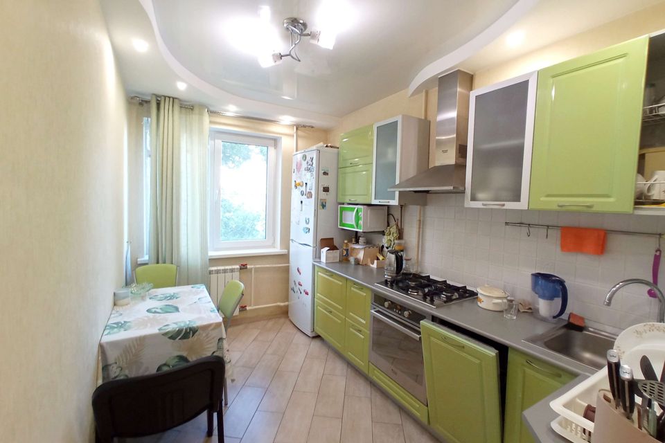 Продаётся 3-комнатная квартира, 63.5 м²