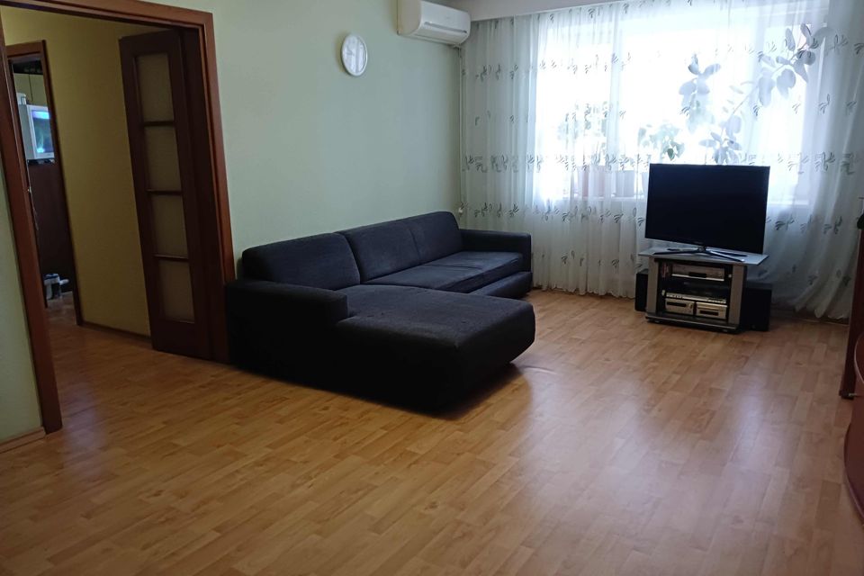 Продаётся 1-комнатная квартира, 58.6 м²