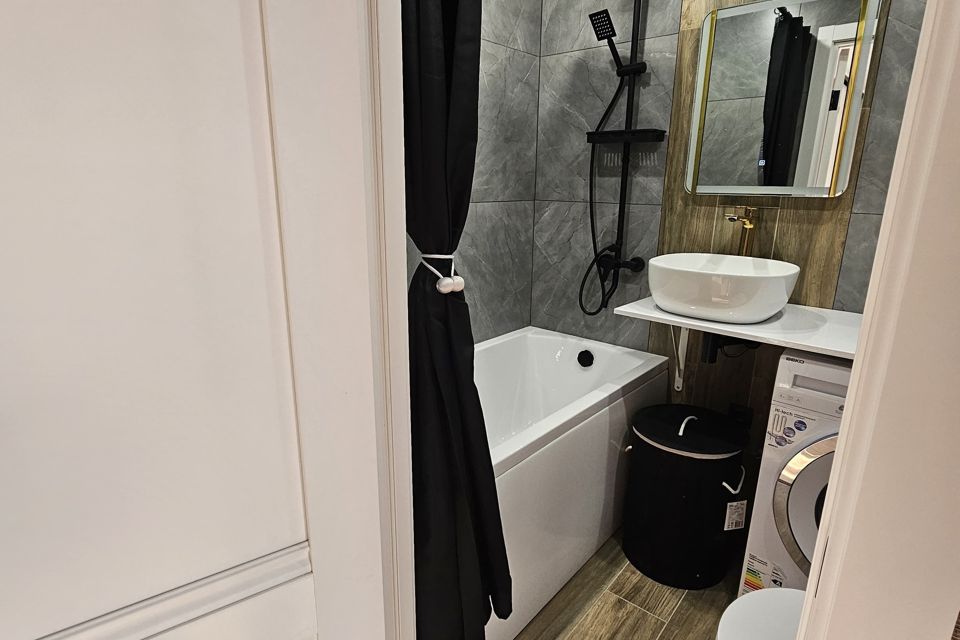 Продаётся 3-комнатная квартира, 60 м²