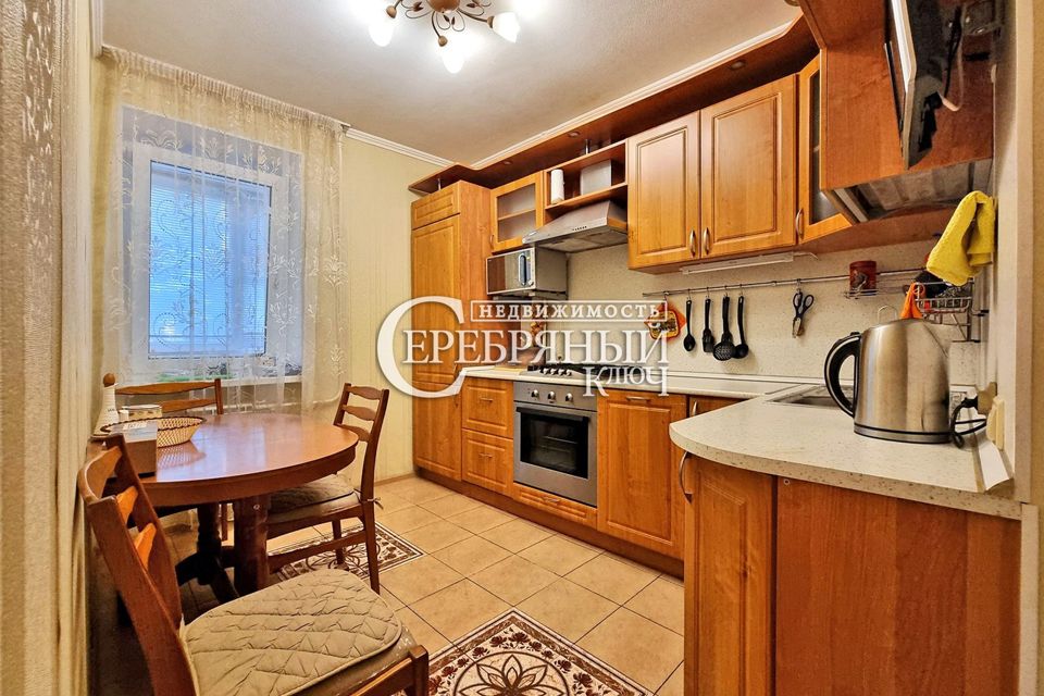 Продаётся 3-комнатная квартира, 58.7 м²