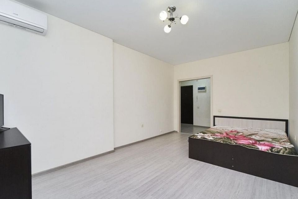 Продаётся 1-комнатная квартира, 43 м²