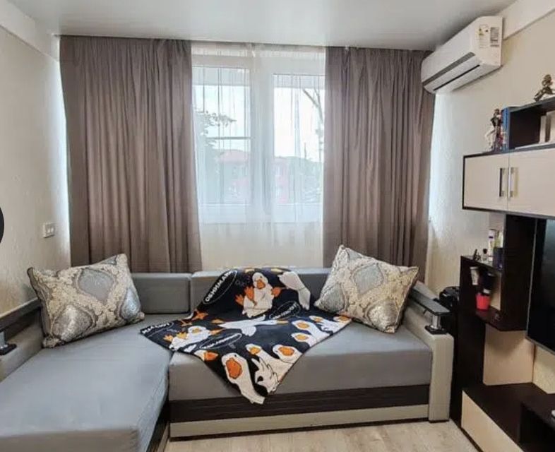 Продаётся комната в 5-комн. квартире, 78 м²