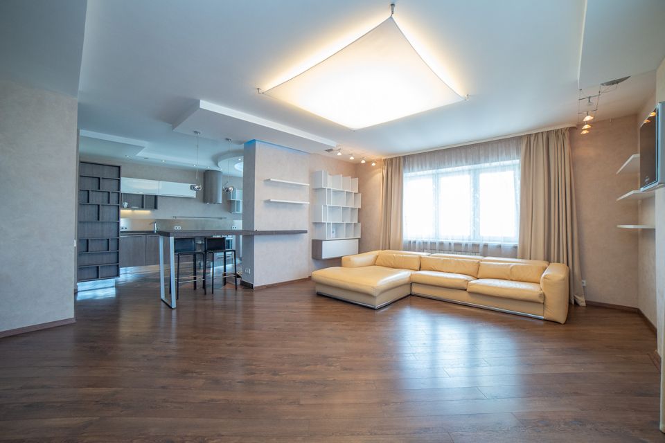 Продаётся 2-комнатная квартира, 91 м²