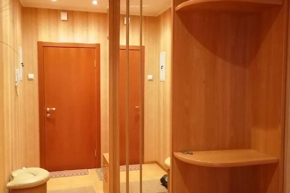 Продаётся 2-комнатная квартира, 65 м²